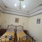 Проживание в семье Casa Mille *